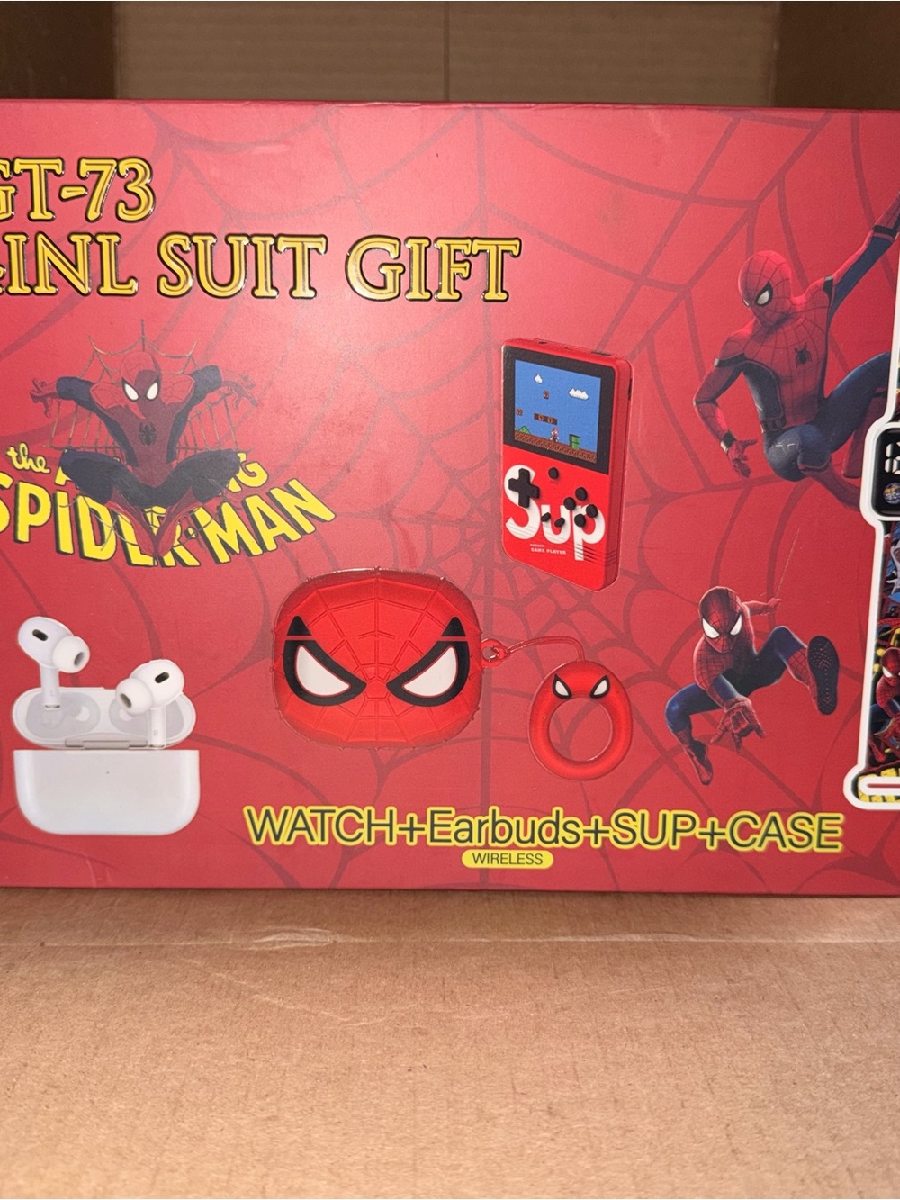 Spiderman Red Wireless Gift Set - Earbuds + Case + Watch